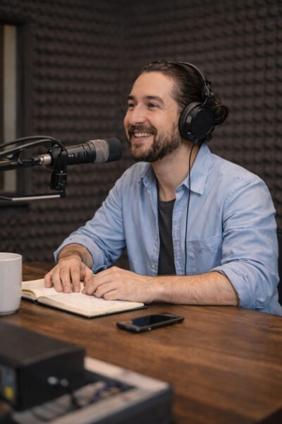 Carlos, coach. Clarity · Direction · Resilience