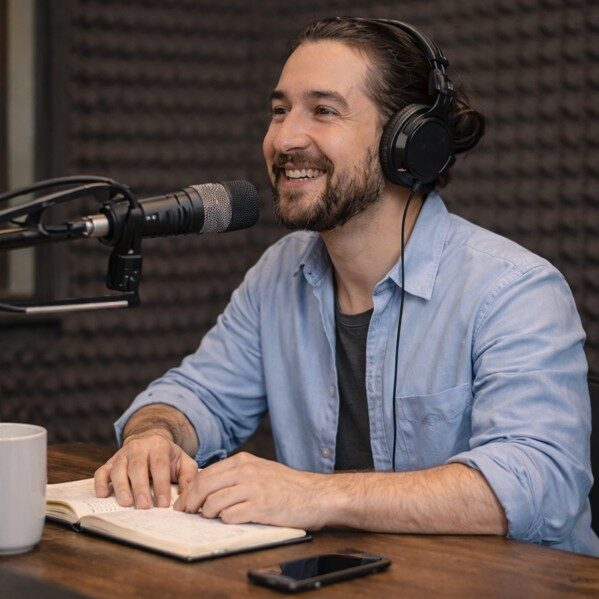 Carlos, coach. Clarity · Direction · Resilience